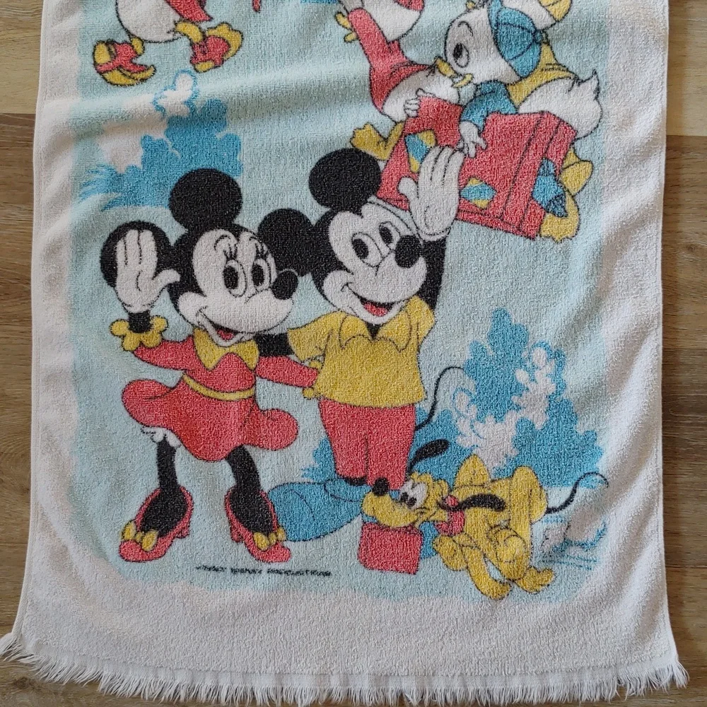 Vintage Disney Pacific Signature Towel Mickey and Friends